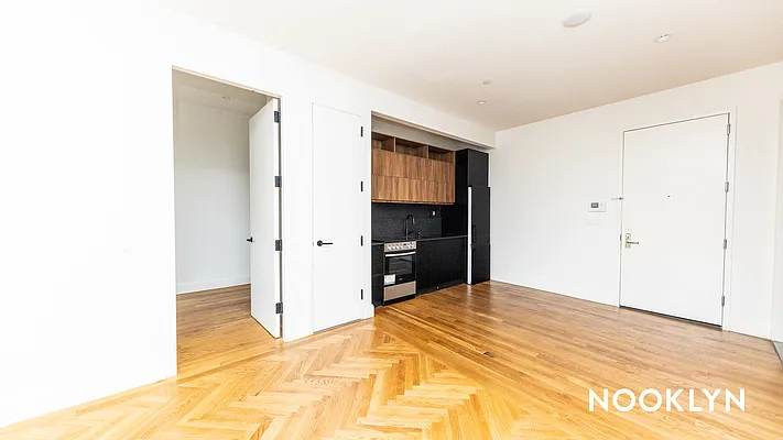 Rented by Nooklyn NYC LLC | media 79
