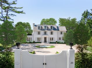 20 South Howells Point Rd, Bellport Village, NY 11713