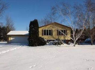 130 Greaton Rd, New Richmond, WI 54017