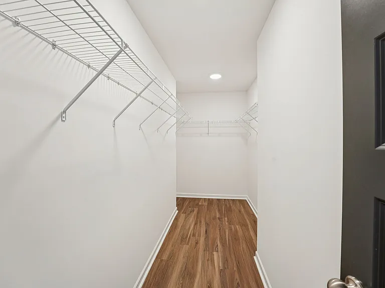 Quinn Residences at Dorchester Place — Photo 122