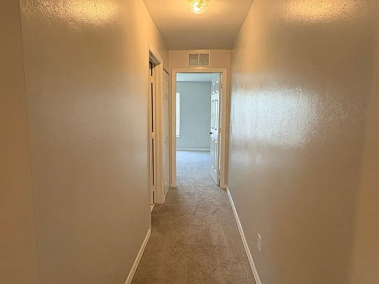 3619 Pine Oak Cir #108 — Photo 19