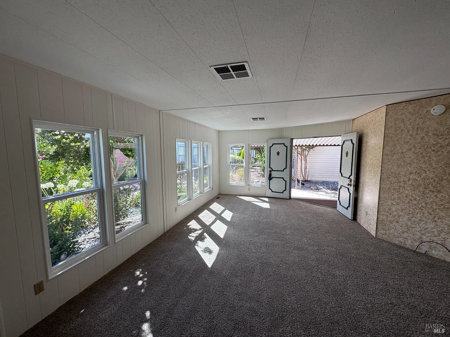 91 Greenrock Court - Photo 3