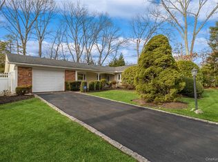 22 Ballad Lane, Stony Brook, NY 11790