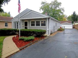 126 N Addison Rd, Villa Park, IL 60181