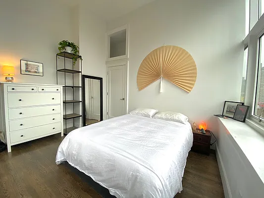 Rented by Compass | media 31