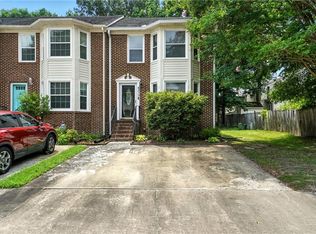 4317 Manchester Ln, Chesapeake, VA 23321