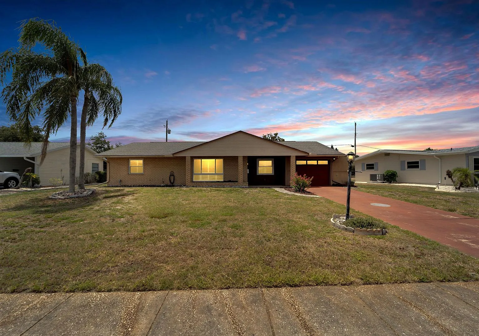 Updated 2-Bedroom Home In Sun City Center 55+ Community** — Photo 1