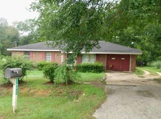 131 Sussie St, Webb, AL 36376