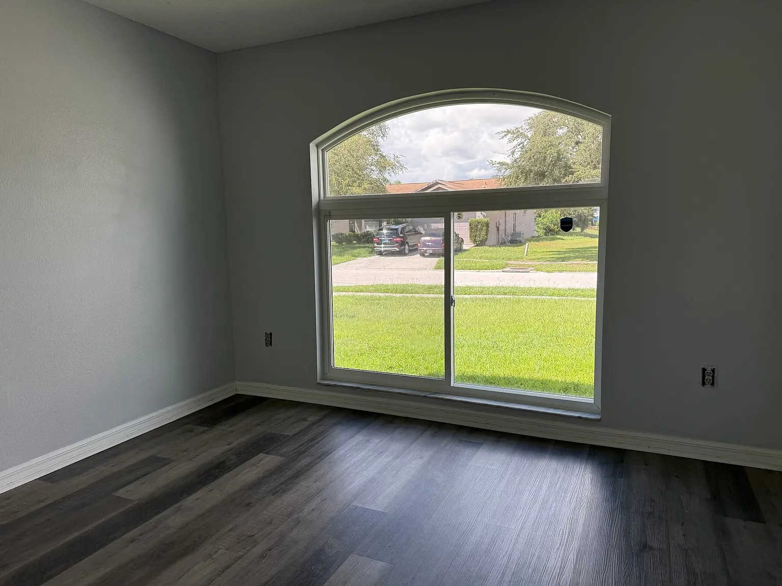 4 bed, 1523 sqft, $2,300 — Photo 3
