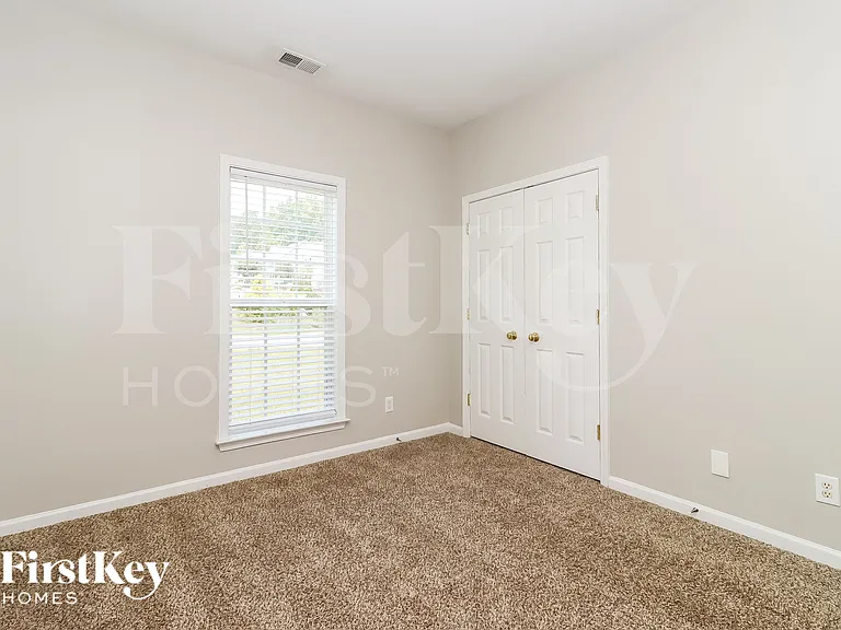 103 Tilton Dr — Photo 9