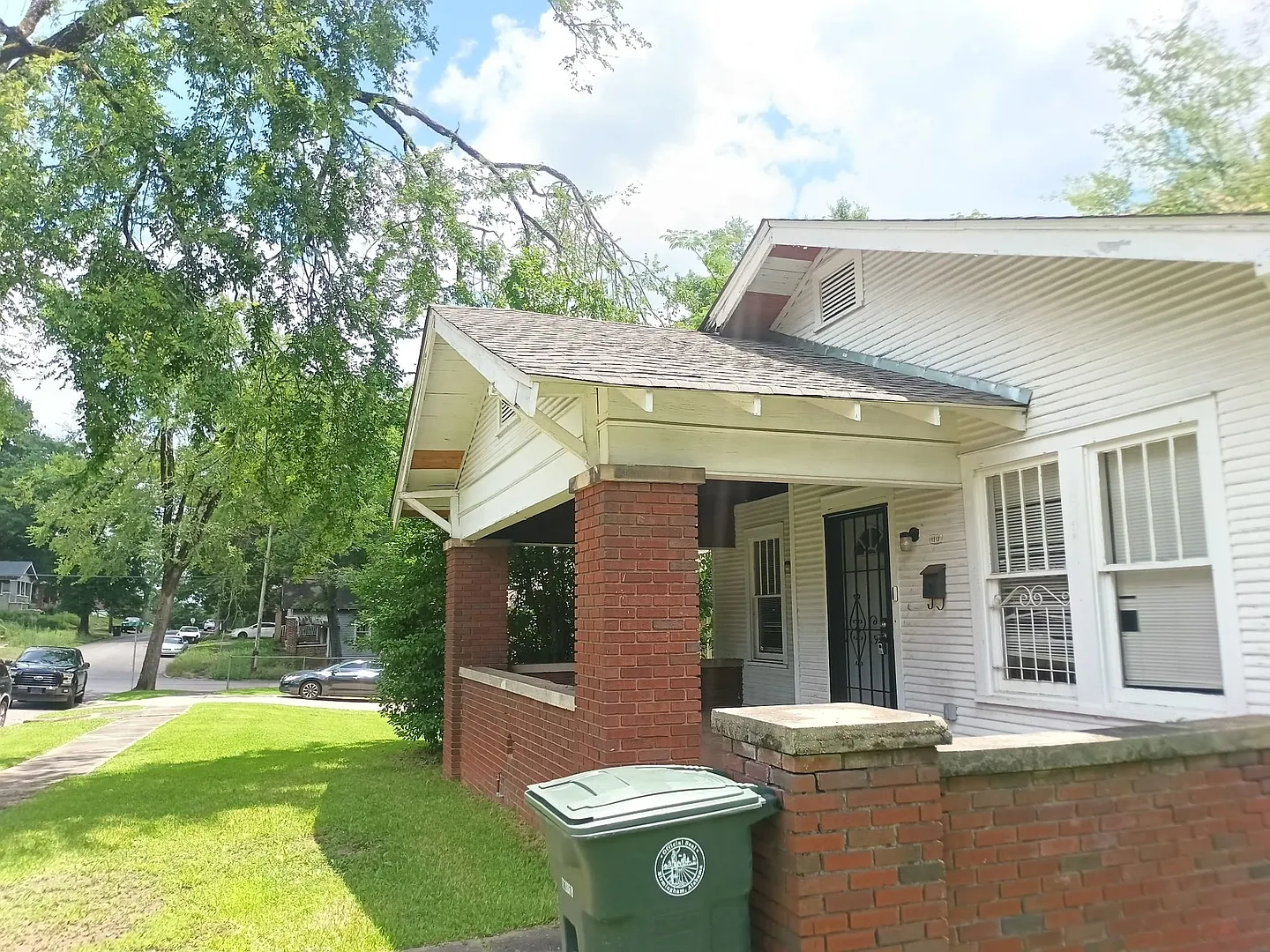 3BR/2BA Home in Birmingham $1,340/Month | Vouchers Accepted — Photo 2