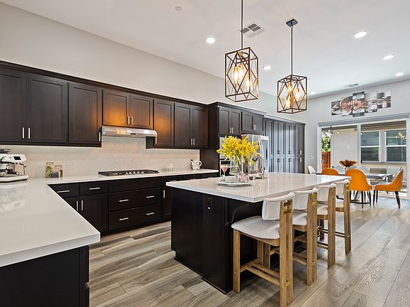 3rd image of 6048 Danwood Dr