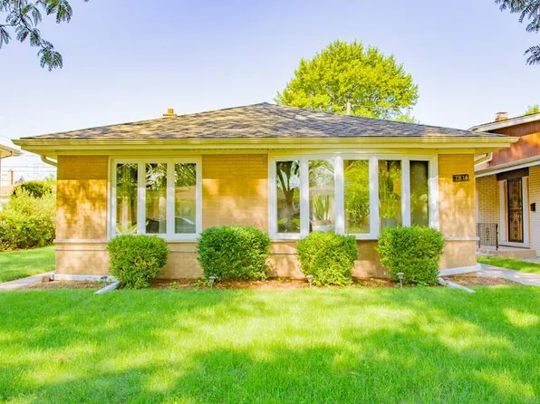 7814 N Tripp Ave, Skokie, IL 60076