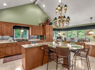 1140 Rams Run, Shepherdsville, KY 40165