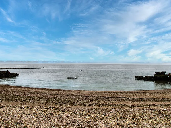 10 Brazos Road, East Haven, CT 06512