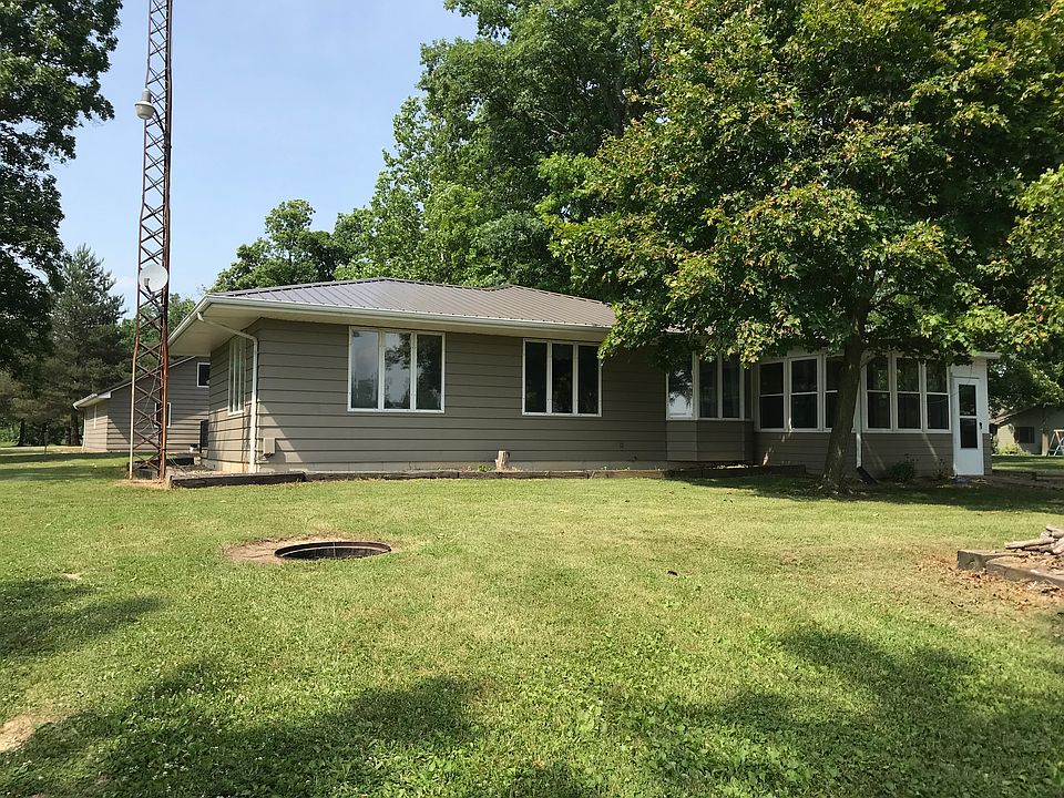 1st image of 208 Seneca Dr