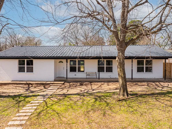 313 S Ash St, White Oak, TX 75693