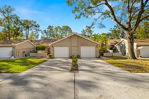 4392 Brooker Creek Dr Photo 1