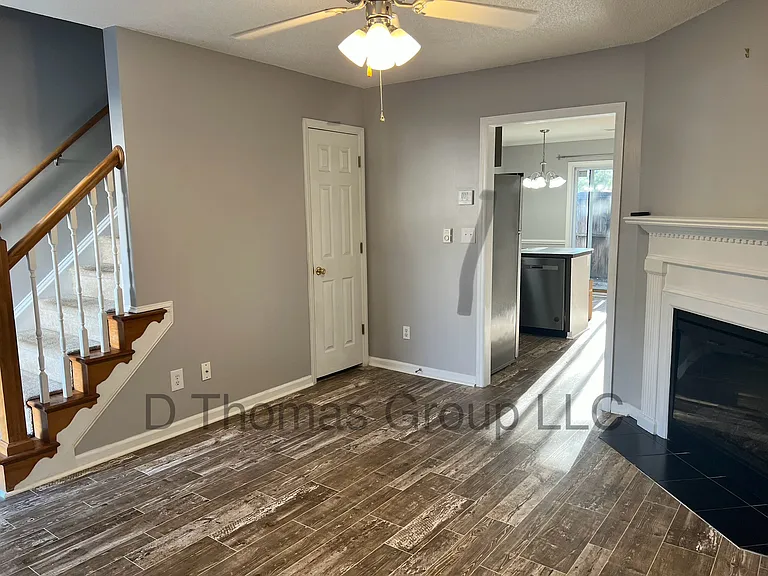 2325 Vineyard Dr #C2 — Photo 25