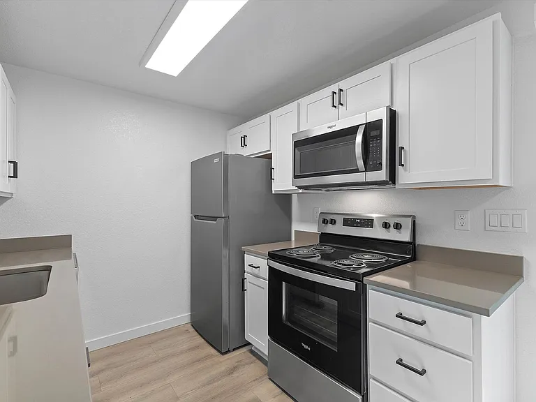 CEDAR MILL VILLAGE APARTMENTS — Photo 1
