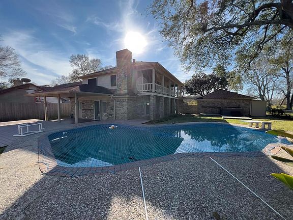 5th image of 145 Saint Andrews Dr