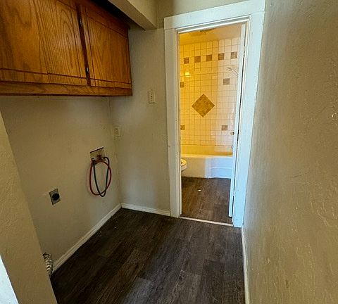 4th image of 1503 NW Kingsbury Ave #1-WS