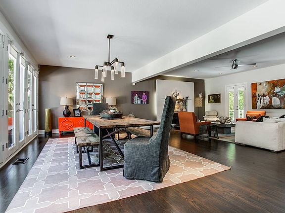 5th image of 415 College Blvd