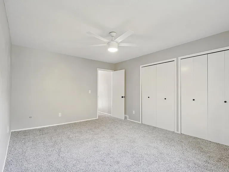 209 Greenbriar Ct — Photo 10