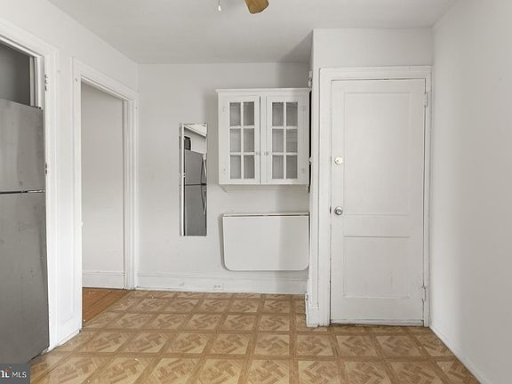 3rd image of 239 E Girard Ave Floor 3