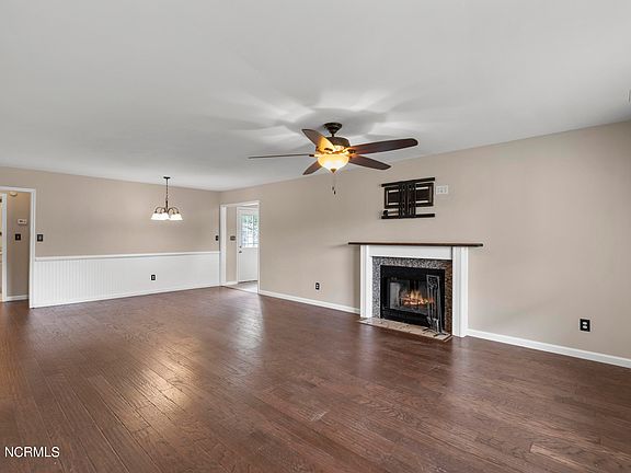 5th image of 109 Quarterhorse Ln