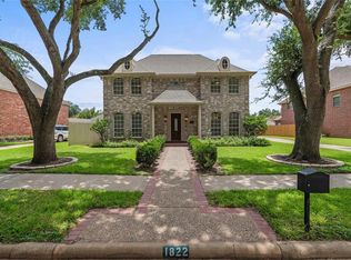 1822 Lakebend Dr, Sugar Land, TX 77478