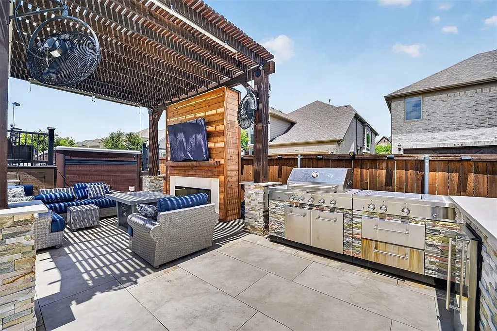 4 bed, 4.5 bath, 3106 sqft, $4,000 — Photo 4