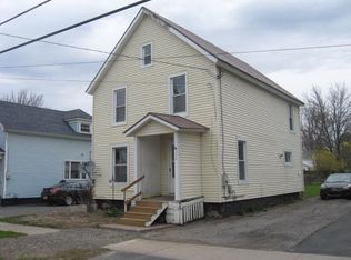 918 Elizabeth St, Ogdensburg, NY 13669