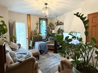272 Nassau Ave APT 1R, Brooklyn, NY 11222
