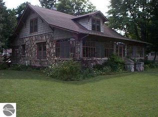 301 W Main St, Sterling, MI 48659