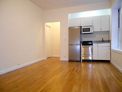 1st image of 118 W 17th St