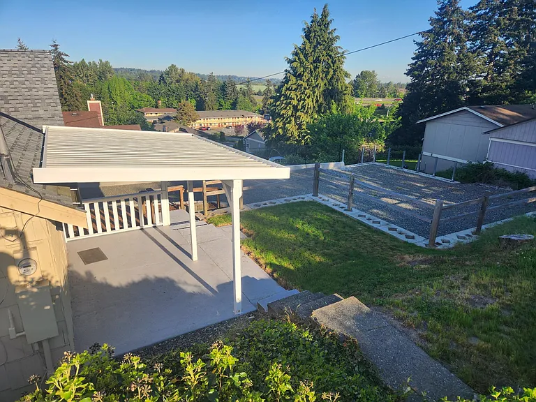 119 15th Ave SE — Photo 2