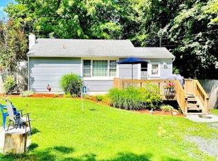 8 Heaton Rd, Monroe, NY 10950