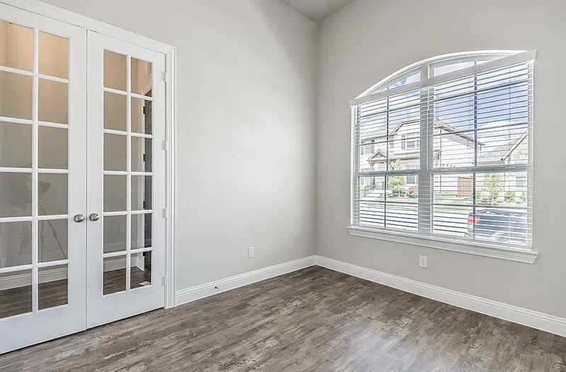 5 bed, 3.5 bath, 3123 sqft, $4,295 — Photo 3