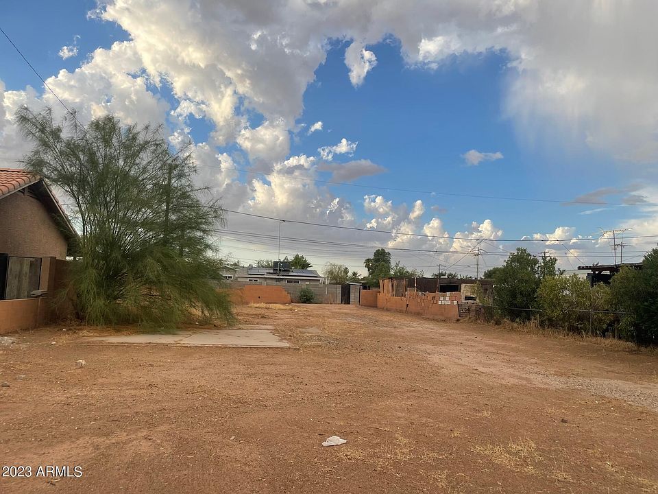 1st image of 512 W MANOR Drive #21