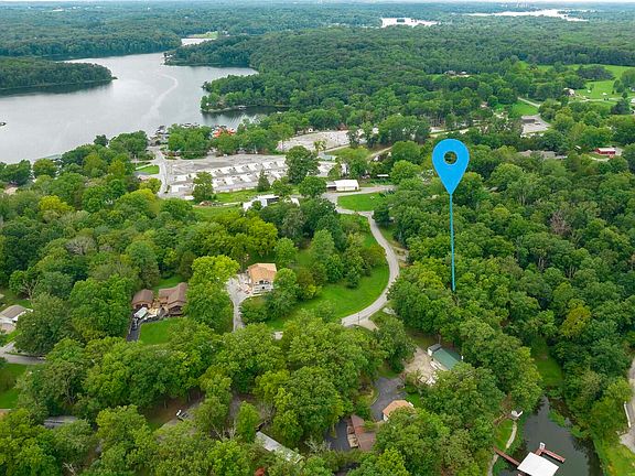 5th image of 590 Marina Cir
