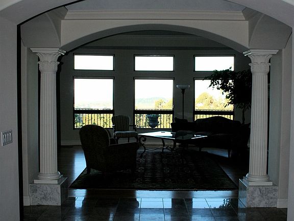 Another entry photo.