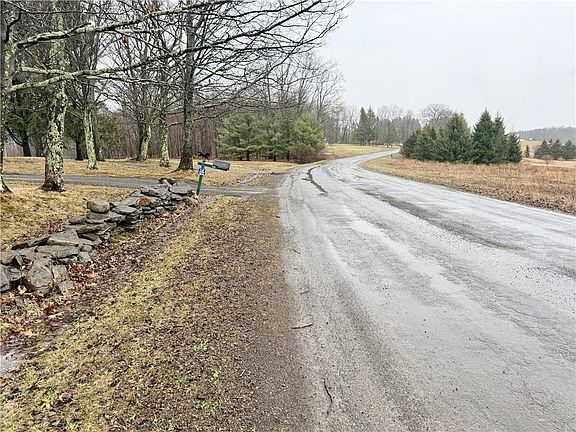 3rd image of 243 Mumbulo Rd