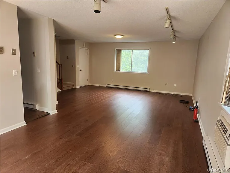 2 Elmhurst Ave — Photo 3