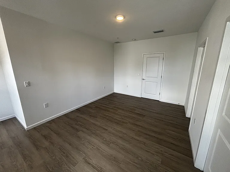 1209 Southstation Pl — Photo 3