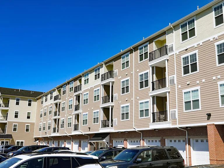 12 S Maple Ave — Photo 8