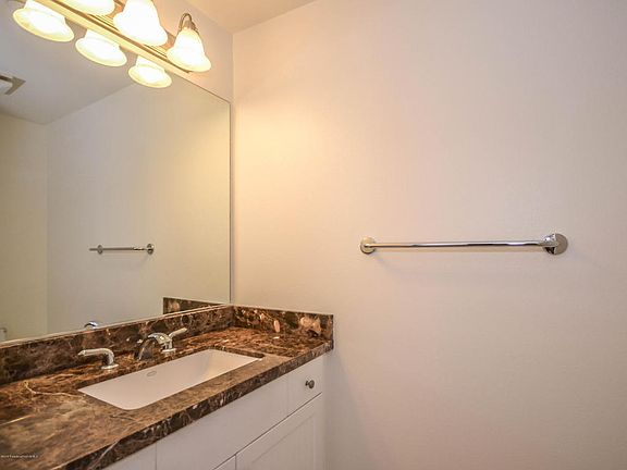 5th image of 6300 Honolulu Ave Unit 208