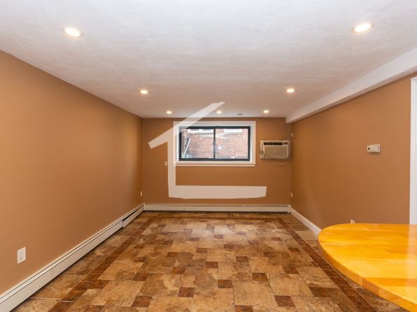 43 Gardner St #2