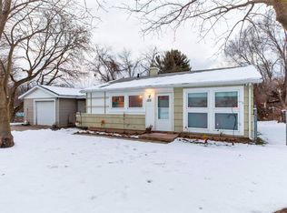 126 E Dragoon Trl, Mishawaka, IN 46544