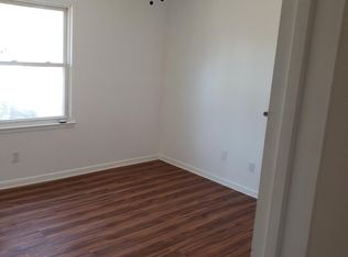 2001 Glenwood Ave APT D, Greensboro, NC 27406